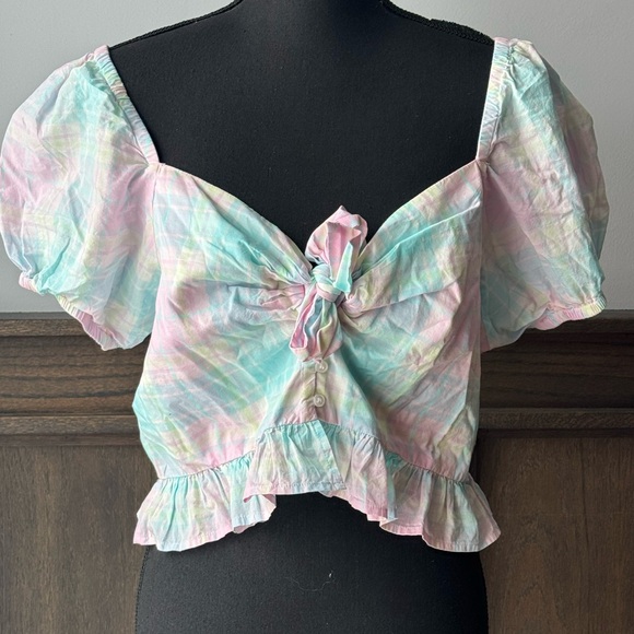 Abound Tops - Abound Crop Top Tie Front Puff Sleeve Pastel Plaid Crop Top Size XL. NWT